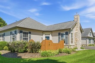 1008 St Andrews DRIVE, South Strabane, PA 15301