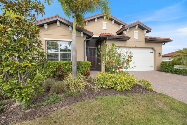 520 MARAVIYA BOULEVARD, Nokomis, FL 34275