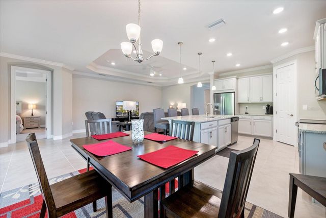 520 MARAVIYA BOULEVARD, Nokomis, FL 34275