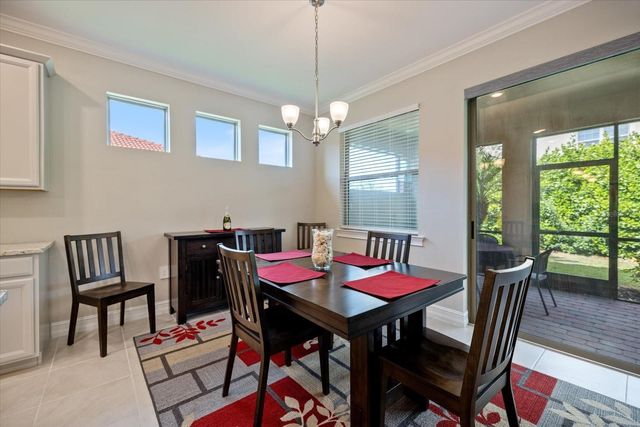 520 MARAVIYA BOULEVARD, Nokomis, FL 34275