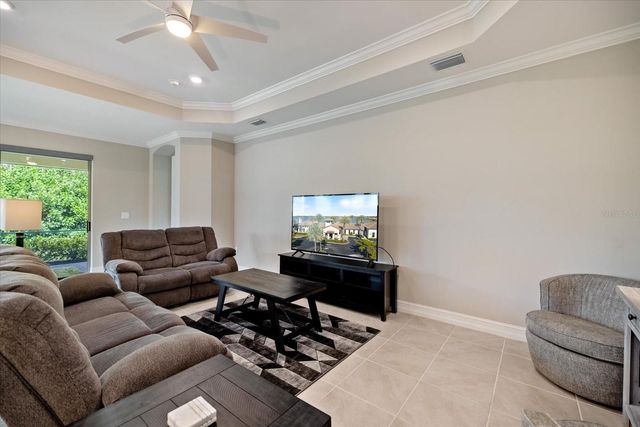 520 MARAVIYA BOULEVARD, Nokomis, FL 34275