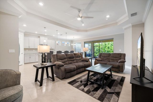 520 MARAVIYA BOULEVARD, Nokomis, FL 34275