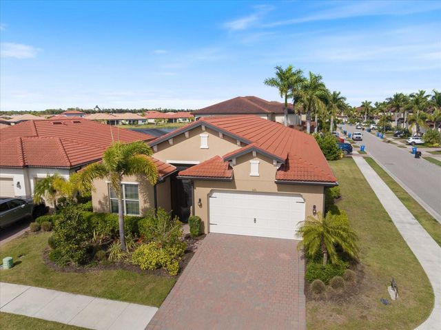 520 MARAVIYA BOULEVARD, Nokomis, FL 34275