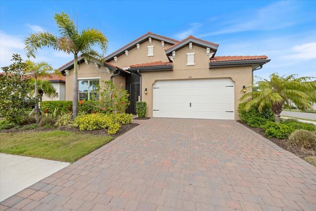 520 MARAVIYA BOULEVARD, Nokomis, FL 34275