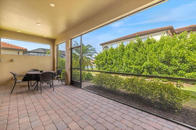 520 MARAVIYA BOULEVARD, Nokomis, FL 34275