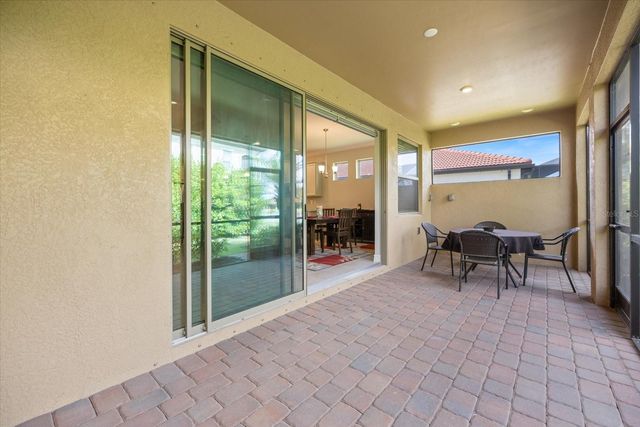 520 MARAVIYA BOULEVARD, Nokomis, FL 34275