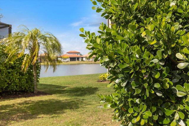 520 MARAVIYA BOULEVARD, Nokomis, FL 34275
