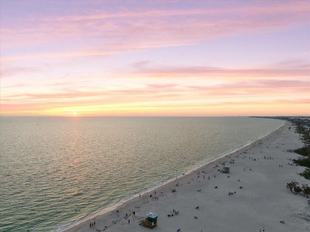 520 MARAVIYA BOULEVARD, Nokomis, FL 34275