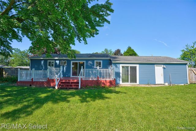4075 Bristolwood Drive, Flint, MI 48507