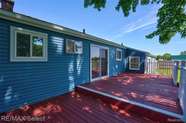 4075 Bristolwood Drive, Flint, MI 48507