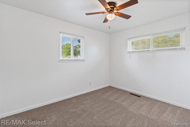 4075 Bristolwood Drive, Flint, MI 48507