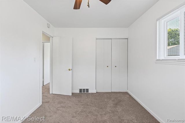 4075 Bristolwood Drive, Flint, MI 48507