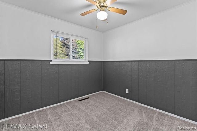 4075 Bristolwood Drive, Flint, MI 48507