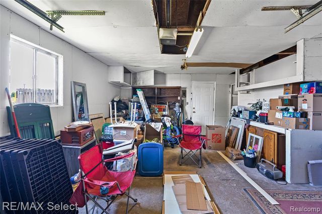 4075 Bristolwood Drive, Flint, MI 48507