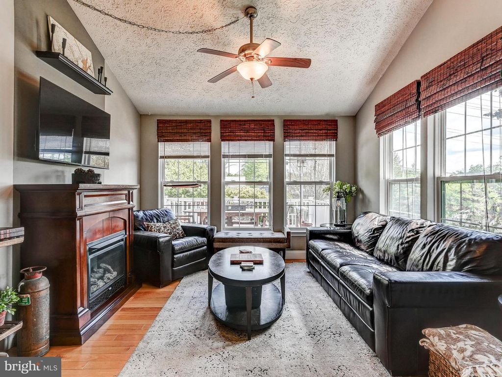 Image 16 of property listing at 901 FELICIA CT, Bel Air, MD 21014