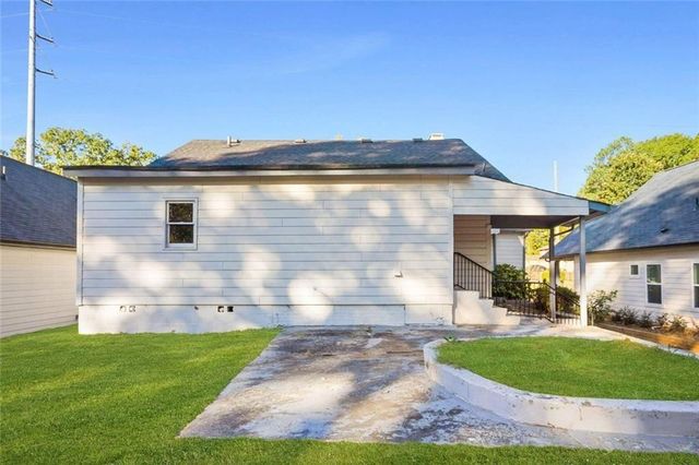 617 Hamilton E Holmes Drive NW, Atlanta, GA 30318