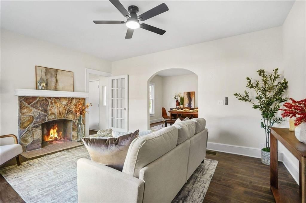 617 Hamilton E Holmes Drive NW, Atlanta, GA 30318
