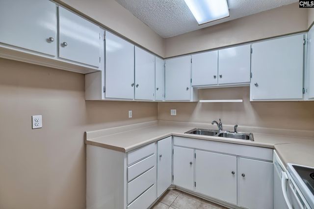 301 Harbor Heights Drive 10c, Lexington, SC 29072