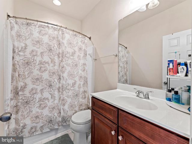 9002 PHITA LN, Manassas Park, VA 20111