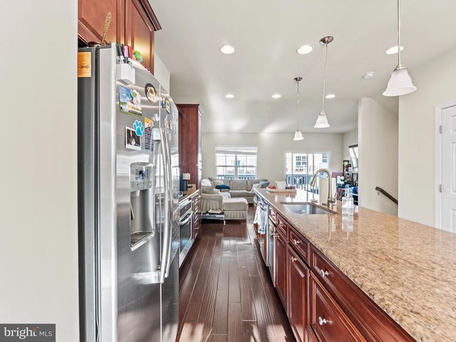 9002 PHITA LN, Manassas Park, VA 20111