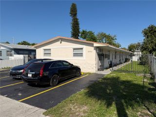 15961 NE 18th Pl, North Miami Beach, FL 33162