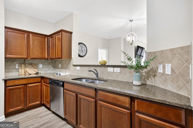 4805 W Village Way SE 1105, Smyrna, GA 30080