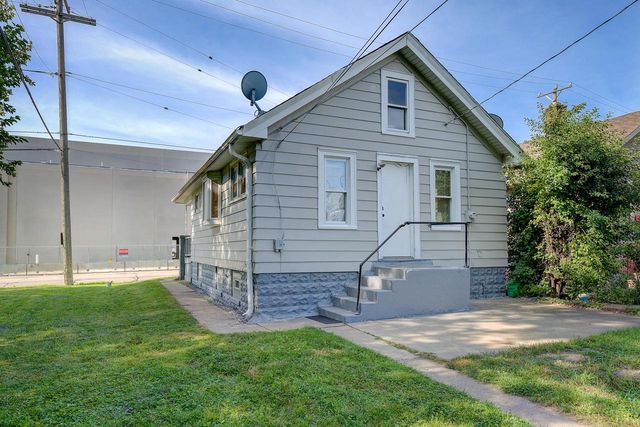 5114 W Burnham STREET, West Milwaukee, WI 53219