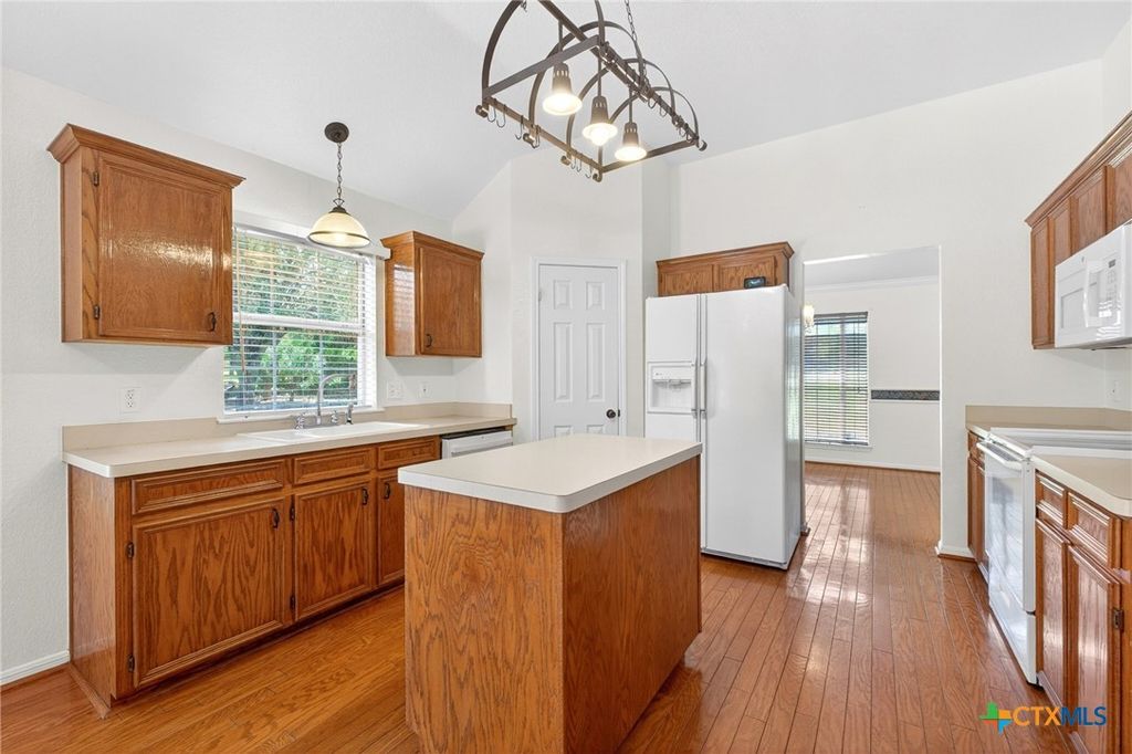 Image 10 of property listing at 1501 Buckboard Trail, Copperas Cove, TX 76522