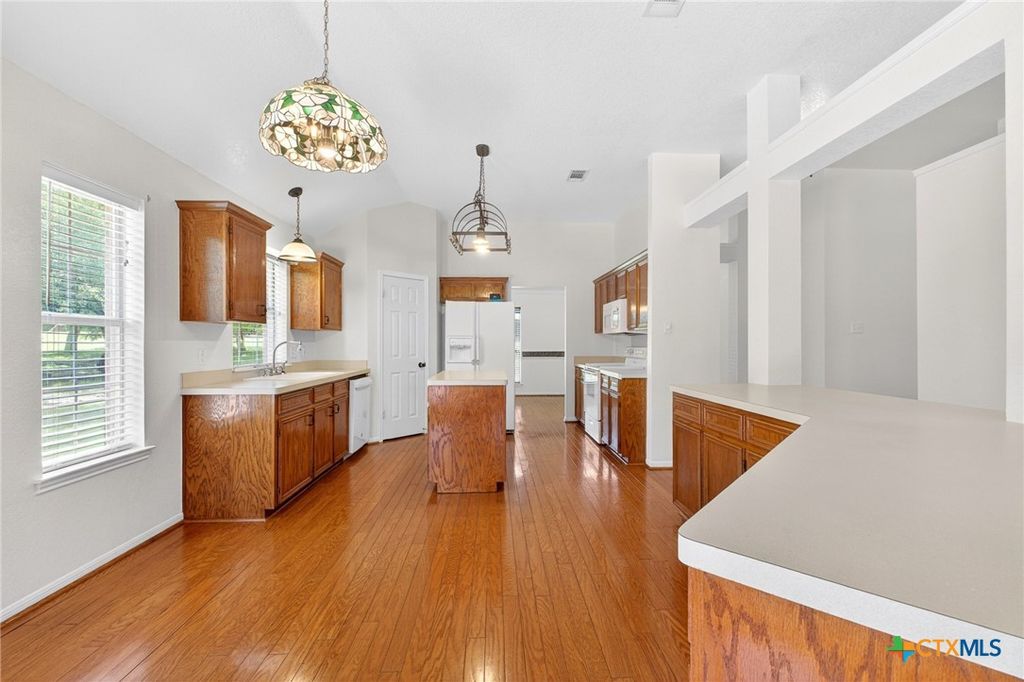 Image 11 of property listing at 1501 Buckboard Trail, Copperas Cove, TX 76522
