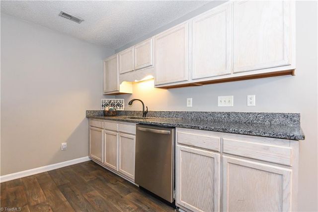 5805 Battery Drive, Greensboro, NC 27409
