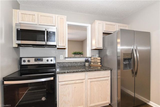 5805 Battery Drive, Greensboro, NC 27409