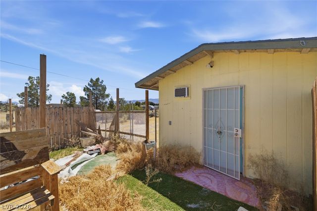 4991 East Cheyenne Way, Pahrump, NV 89061