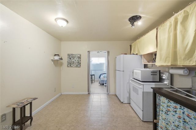 4991 East Cheyenne Way, Pahrump, NV 89061