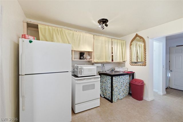 4991 East Cheyenne Way, Pahrump, NV 89061