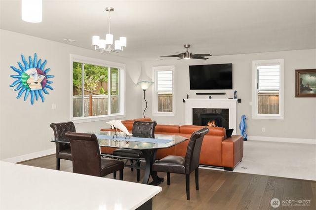 1367 Bandera Avenue SE, North Bend, WA 98045