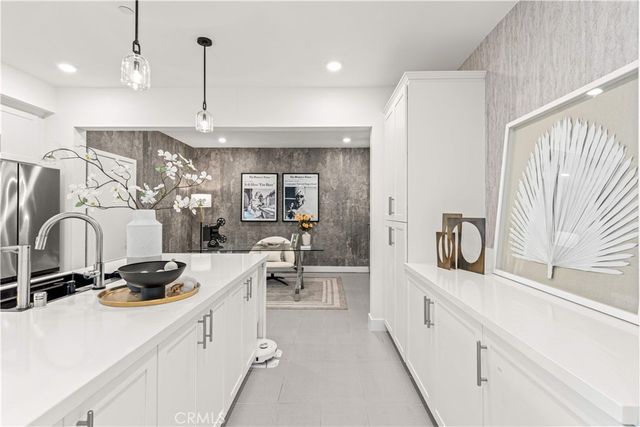 16123 Dawn 308, Tustin, CA 92782