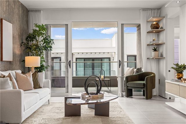 16123 Dawn 308, Tustin, CA 92782