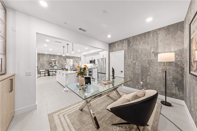 16123 Dawn 308, Tustin, CA 92782
