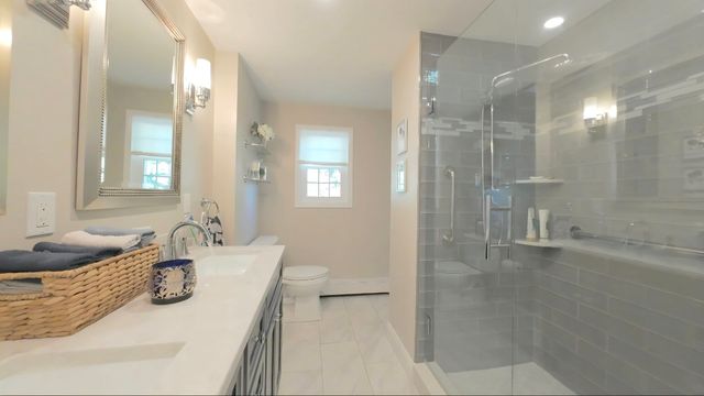 136 Maplewood Rd, Lynn, MA 01904
