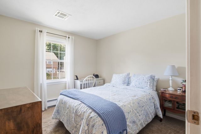136 Maplewood Rd, Lynn, MA 01904