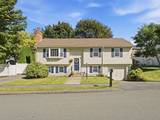 136 Maplewood Rd, Lynn, MA 01904