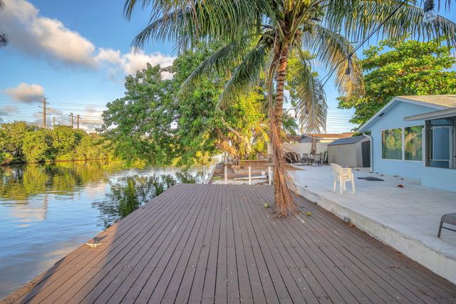 4400 SW 37th Avenue, Dania Beach, FL 33312