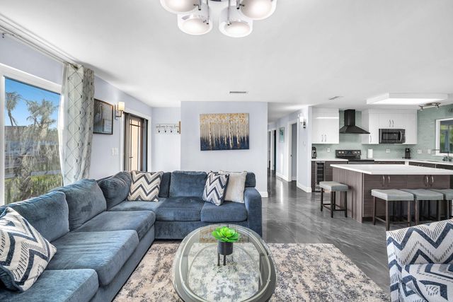 4400 SW 37th Avenue, Dania Beach, FL 33312