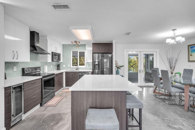 4400 SW 37th Avenue, Dania Beach, FL 33312