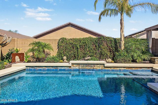 12036 W LOUISE Court, Sun City, AZ 85373
