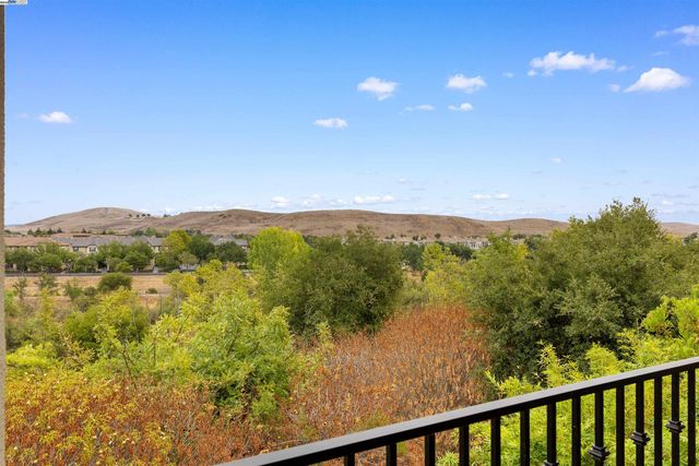 6132 Alpine Blue Dr, San Ramon, CA 94582