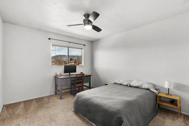 1121 Chelwood Park Boulevard NE APT 7, Albuquerque, NM 87112