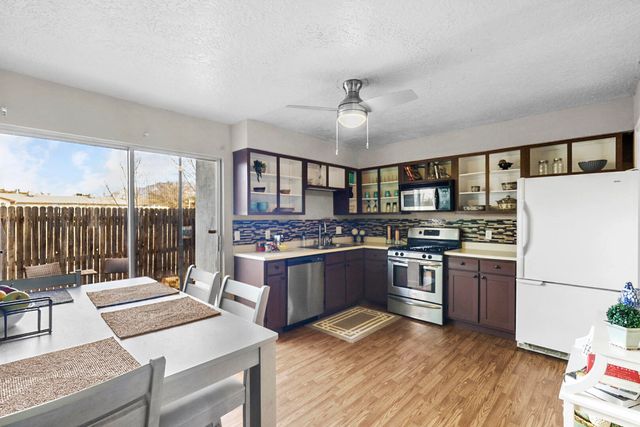 1121 Chelwood Park Boulevard NE APT 7, Albuquerque, NM 87112