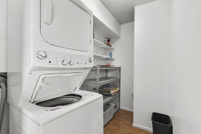 1121 Chelwood Park Boulevard NE APT 7, Albuquerque, NM 87112