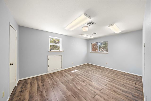 7014 Woodfern Drive, Houston, TX 77040